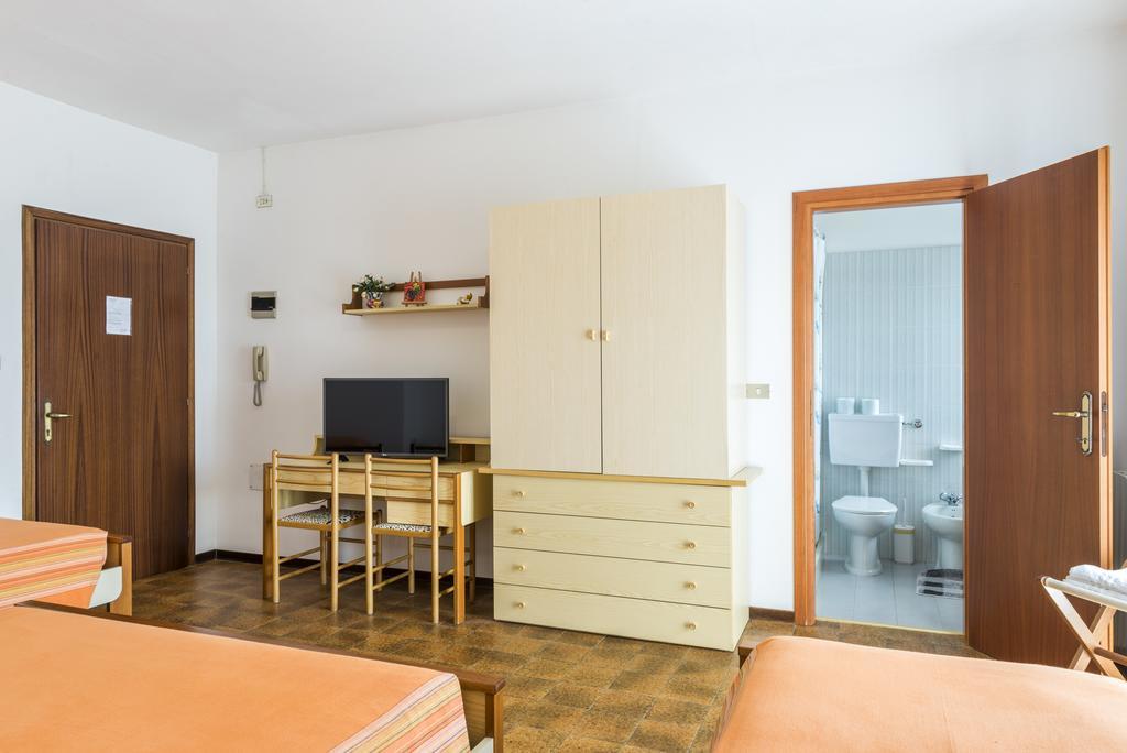 Hotel Cristina San Rocco di Piegara Luaran gambar
