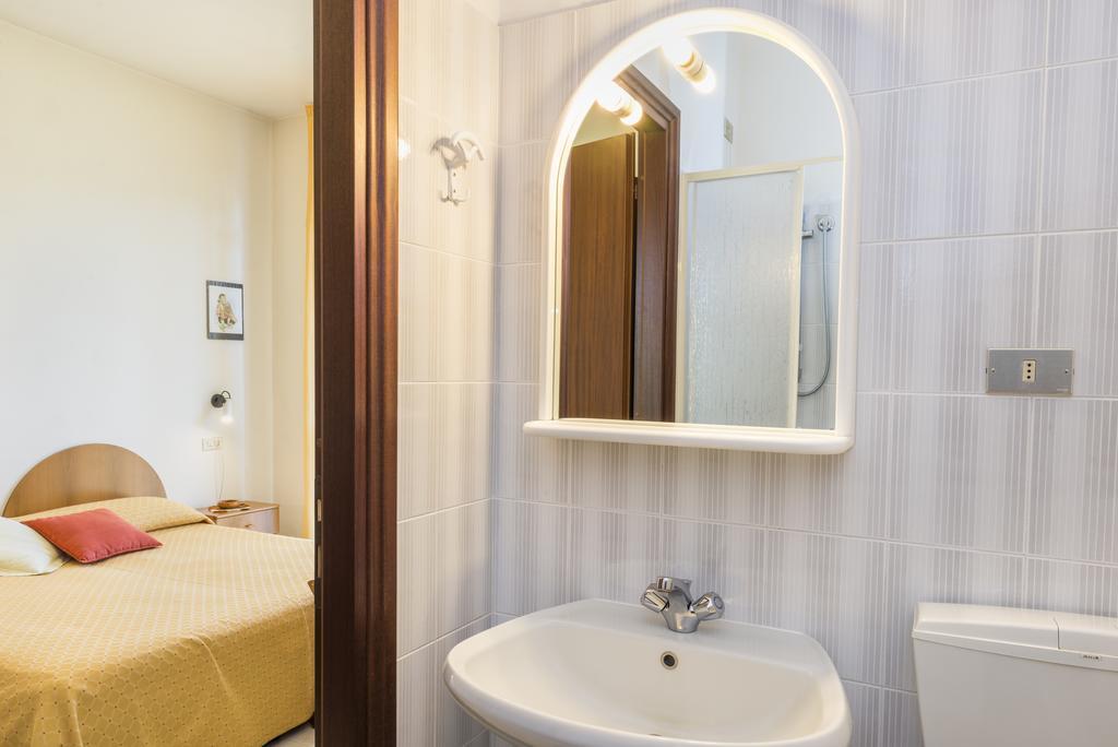 Hotel Cristina San Rocco di Piegara Luaran gambar
